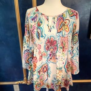 Light summer blouse very figure flattering size M
